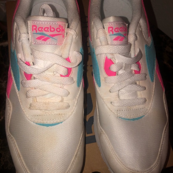 Reebok - Picture 1 of 3